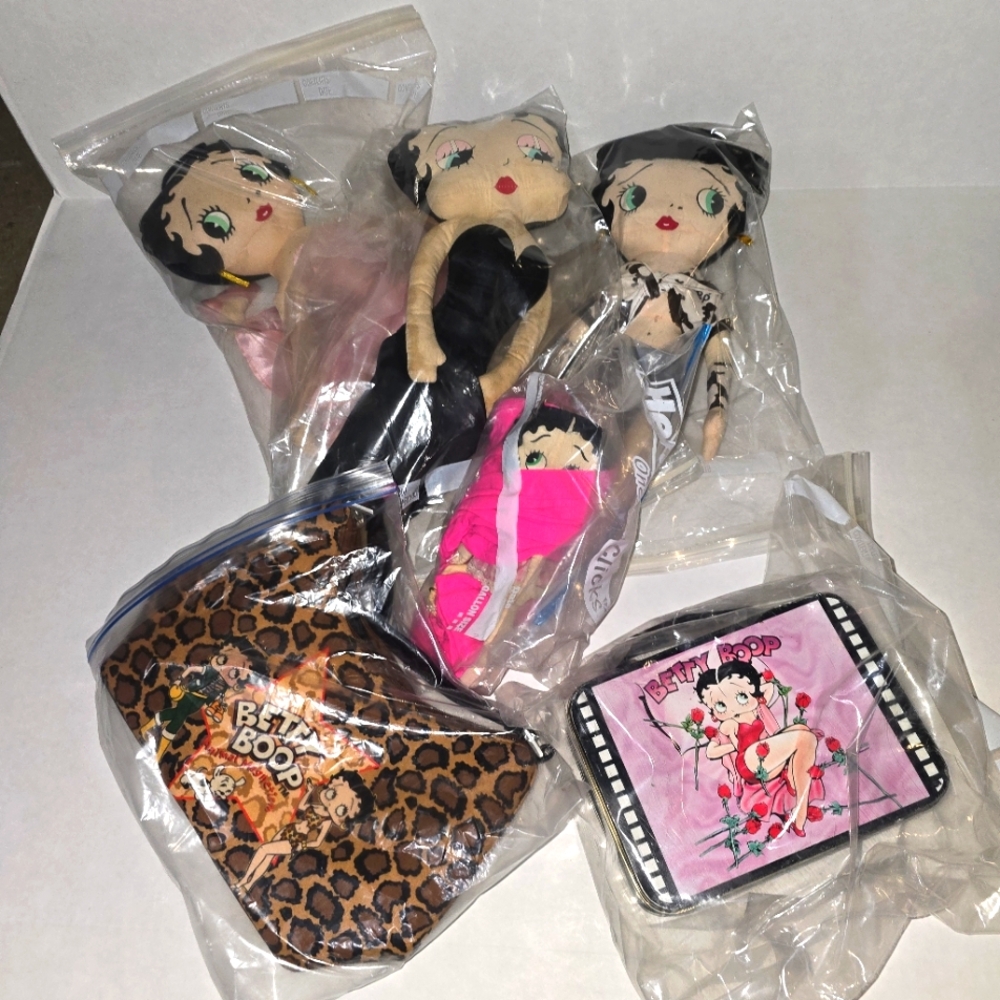 Betty Boop Plush Dolls and Accessories Set